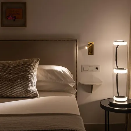 Golden Mile I Seaview I Pools I 4minutes Walk I Free Parking Marbella