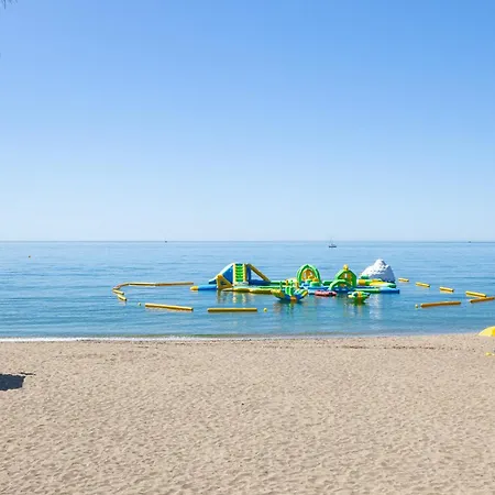 Apartment Golden Mile I Seaview I Pools I 4minutes Walk I Free Parking Marbella