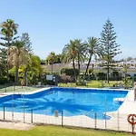Golden Mile I Seaview I Pools I 4minutes Walk I Free Parking Appartement Marbella