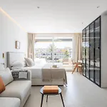 Golden Mile I Seaview I Pools I 4minutes Walk I Free Parking Marbella