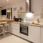 Appartement Golden Mile I Seaview I Pools I 4minutes Walk I Free Parking