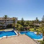 Golden Mile I Seaview I Pools I 4minutes Walk I Free Parking Marbella