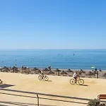 Golden Mile I Seaview I Pools I 4minutes Walk I Free Parking Marbella