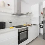 Appartement Golden Mile I Seaview I Pools I 4minutes Walk I Free Parking *