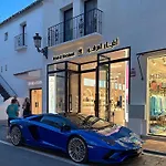 Golden Mile I Seaview I Pools I 4minutes Walk I Free Parking Appartement *