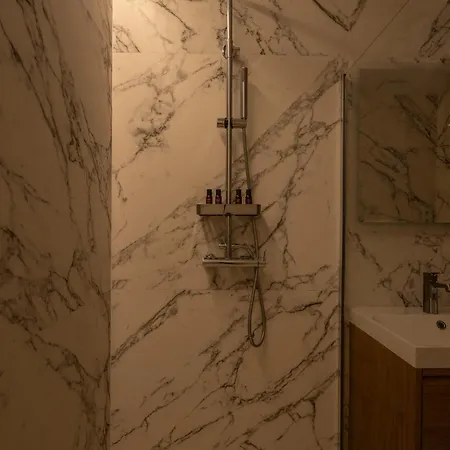 Golden Mile I Seaview I Pools I 4minutes Walk I Free Parking