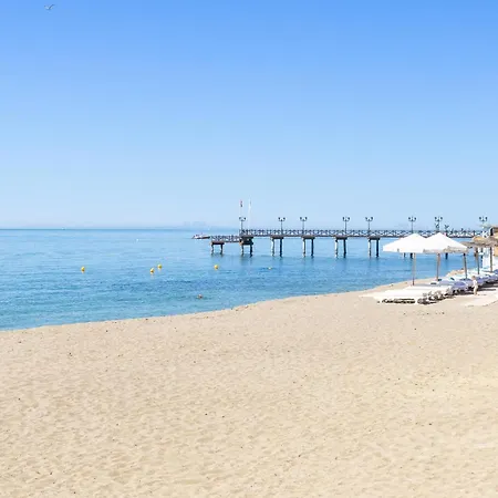 Apartment Golden Mile I Seaview I Pools I 4minutes Walk I Free Parking Marbella