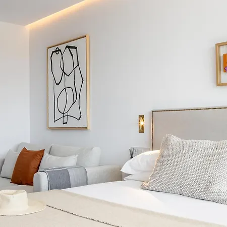 Golden Mile I Seaview I Pools I 4minutes Walk I Free Parking