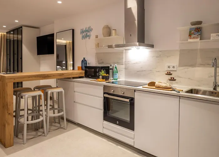 Appartamento Golden Mile I Seaview I Pools I 4minutes Walk I Free Parking