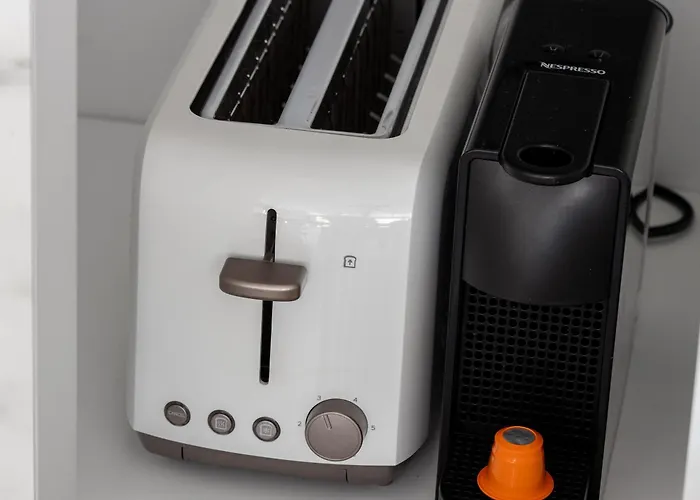 Golden Mile I Seaview I Pools I 4minutes Walk I Free Parking Appartamento Marbella