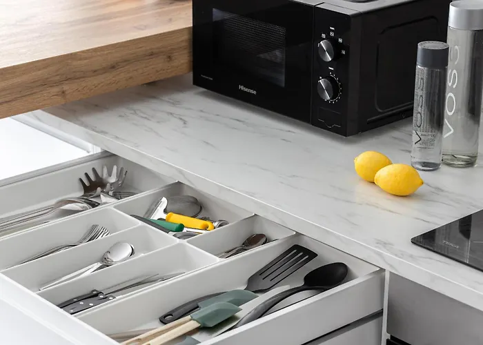 Golden Mile I Seaview I Pools I 4minutes Walk I Free Parking