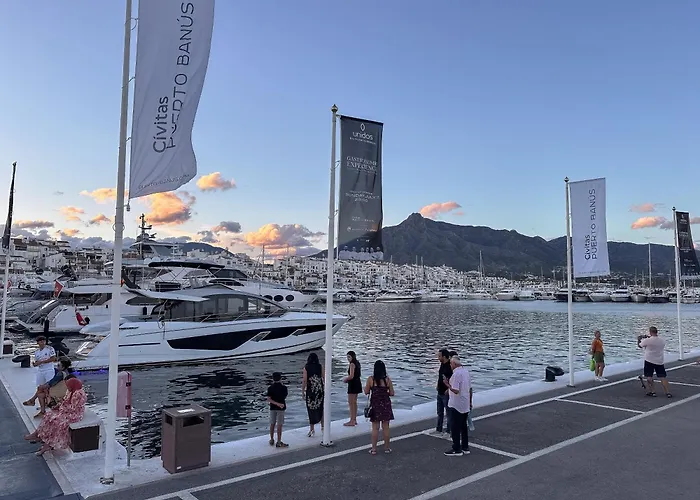 Golden Mile I Seaview I Pools I 4minutes Walk I Free Parking Appartamento *