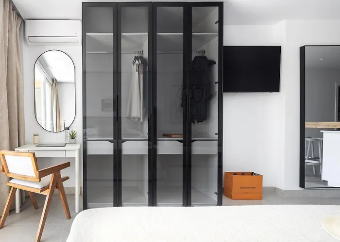 Golden Mile I Seaview I Pools I 4minutes Walk I Free Parking Appartamento Marbella