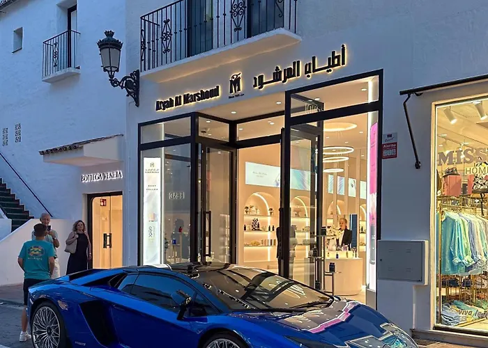 Golden Mile I Seaview I Pools I 4minutes Walk I Free Parking Appartamento *