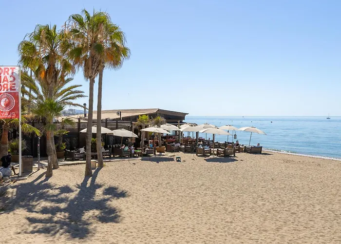 Апартаменти Golden Mile I Seaview I Pools I 4minutes Walk I Free Parking Марбелья