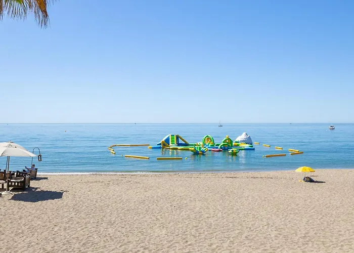 Апартаменти Golden Mile I Seaview I Pools I 4minutes Walk I Free Parking Марбелья