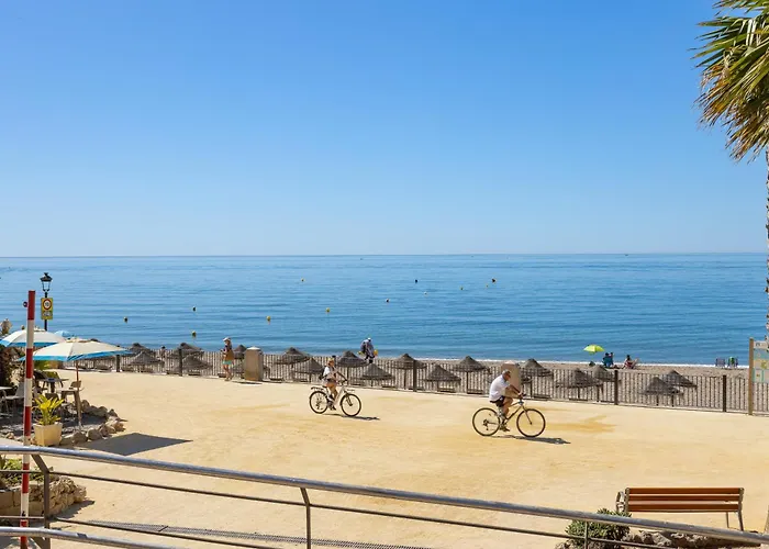 Golden Mile I Seaview I Pools I 4minutes Walk I Free Parking Марбелья
