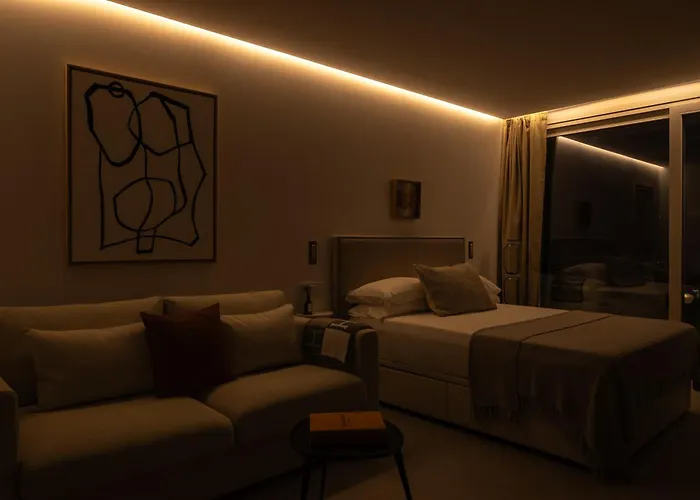 Апартаменти Golden Mile I Seaview I Pools I 4minutes Walk I Free Parking